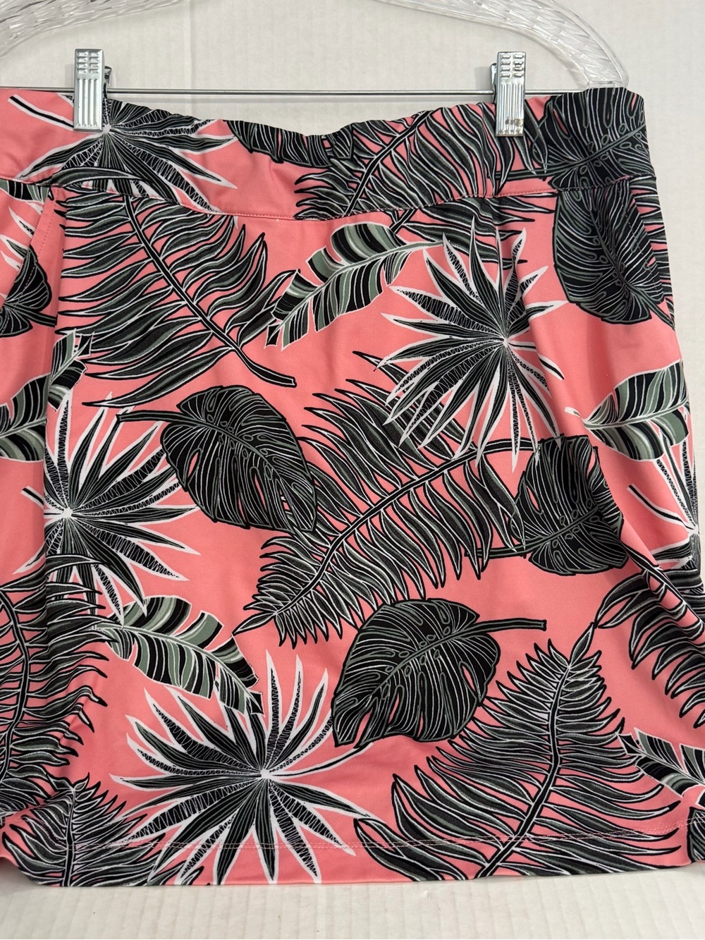 Coral Bay Energy Coral Tropical Leaf Athletic Skirt